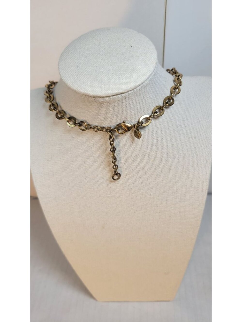J.Crew Gold Tone Statement Necklace With Pink & Black Gemstone Embellishments - Picture 3 of 4